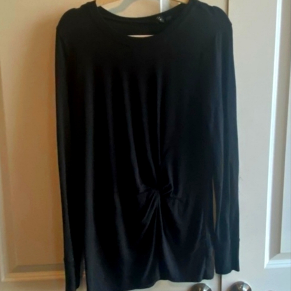 Athleta Black long sleeve Never Worn